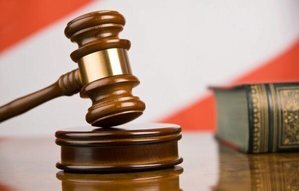 78-летнюю пенсионерку суд Мордовии приговорил к условному сроку за нападение на мужа