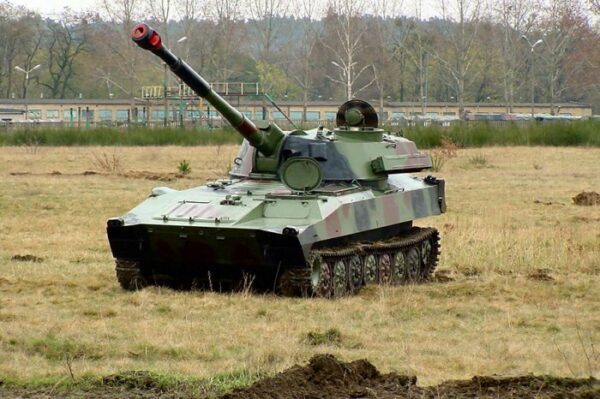 Агентура ДНР: Украина перебросила танки и артиллерию к западной окраине Донецка