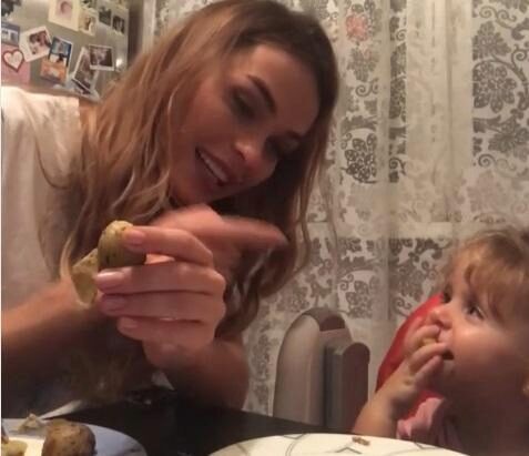 Анна Хилькевич показала на видео свои «маленькие радости» с дочерью