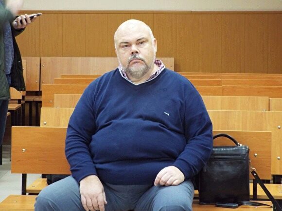 Бывший и. о. ректора КГУ Ерихов признан виновным в растрате и взят под стражу в зале суда