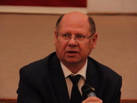 Депутат Полянский «сбежал» с совещания по решению проблем обманутых дольщиков