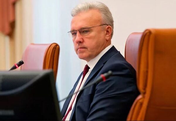 «Добровольно» ушедший в отставку красноярский экс-губернатор раскритиковал кадровую политику В.Путина