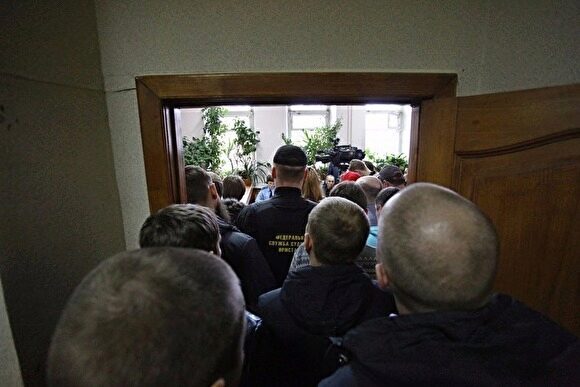 Экс-сотрудник отдела коррупции УМВД Екатеринбурга признан виновным в получении взятки