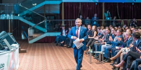 Минниханов пригласил жителей Татарстана участвовать в конкурсе «Лидеры России» 