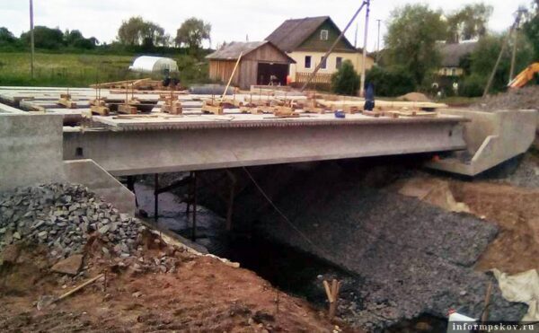 Назван срок строительства моста через Кебь под Псковым, на который жаловались Путину