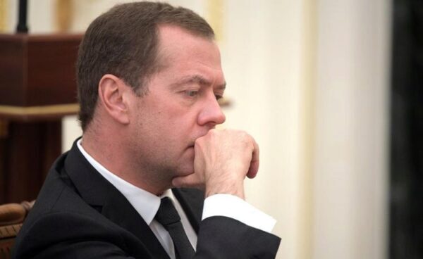 Названы три реальных фаворита на пост Дмитрия Медведева