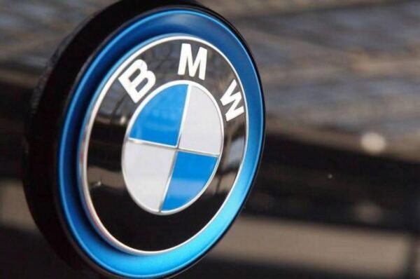 Немецкий BMW изучает возможности слияния с китайским автобрендом