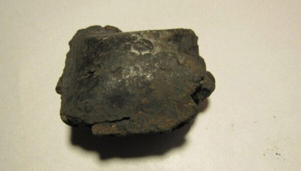 "Неудобный артефакт": В Челябинске в куске угля был обнаружен неизвестный сплав металлов