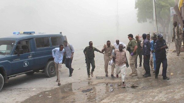 Новые взрывы прогремели в Могадишо, погибли не менее 10 человек