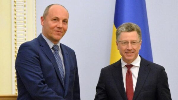 Парубий: Украина ожидает решение США о передаче смертельного оружия