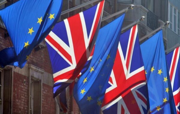 Переговорные группы по выходу Великобритании из состава ЕС не могут прийти к соглашению