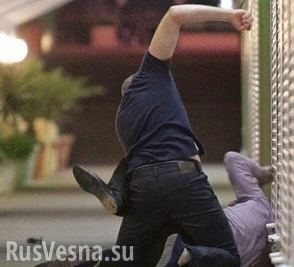 Поставили на место: в Одессе охранники ларька избили пьяных «ветеранов АТО» (ФОТО, ВИДЕО)