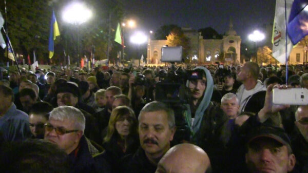 Протестующие выдвинули ультиматум Порошенко и напомнили о судьбе Чаушеску