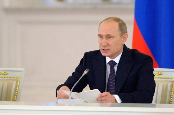 Путин поручил проиндексировать пенсии бывших военнослужащих с 1 января