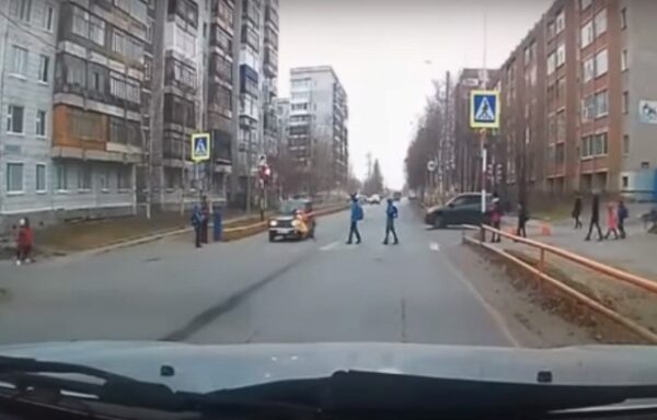 Пьяная женщина на «семерке» в Томской области сбила первоклассницу на переходе 