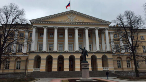 Руководство ограничит цены на отели в Петербурге на время Евро