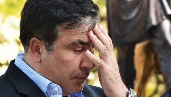 Саакашвили решил поселиться в палаточном городке рядом с Верховной радой