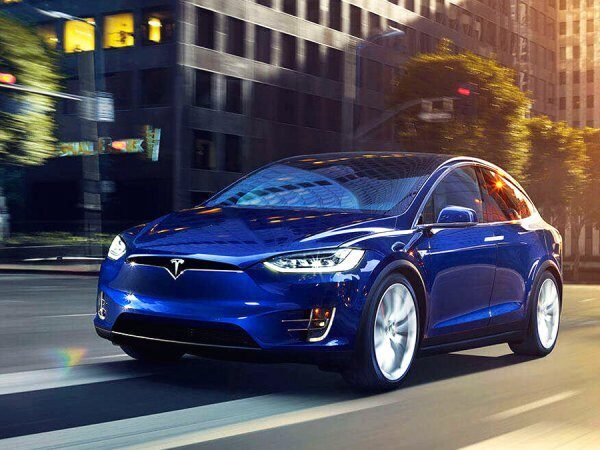 США: Tesla Model X вошла в десятку ненадёжных автомобилей
