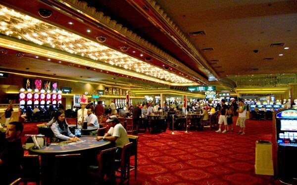 Стрелок из Лас-Вегаса выиграл в азартные игры несколько миллионов долларов