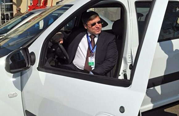 Тюменская облдума лишила льгот по транспортному налогу владельцев машин ценой от 3 млн