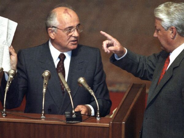В передаче Шепелева «На самом деле» выяснилось, что ГКЧП – детище Горбачева