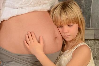 Великобритания призвала ООН ввести термин «беременные люди»