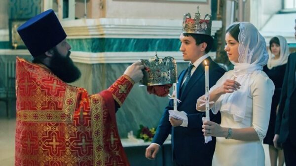 Венчание в РФ могут приравнять к официальному браку
