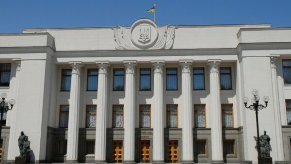 Верховная рада утвердила проведение врачебной реформы в государстве Украина