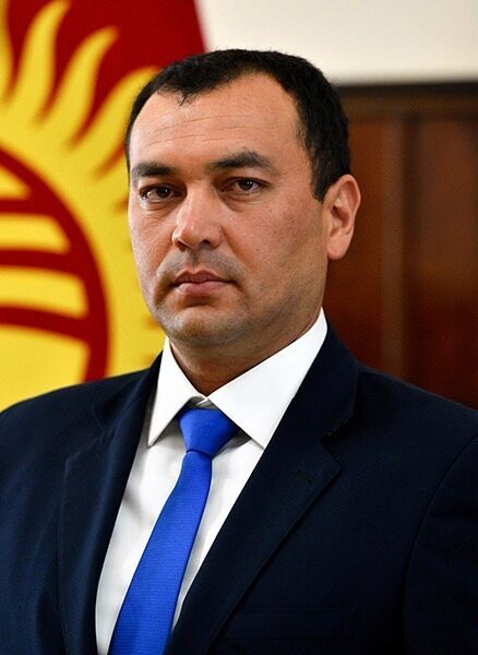 Вице-премьер Киргизии по обороне и выборам Темир Джумакадыров погиб в ДТП