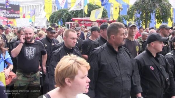 В Киеве в марше националистов участвовали 10 тыс. человек