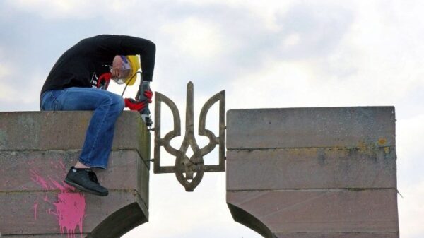 В Польше вступил в силу предусматривающий снос советских монументов закон