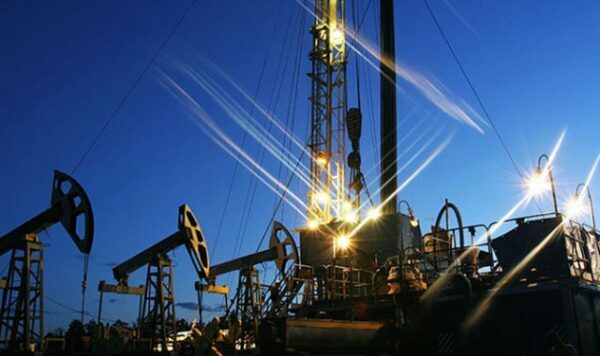 Цены на нефть стабильны, рынок ждет совещания ОПЕК