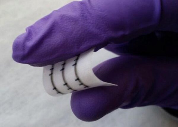Cпециальные чернила для струйных принтеров помогут печатать гибкие транзисторы