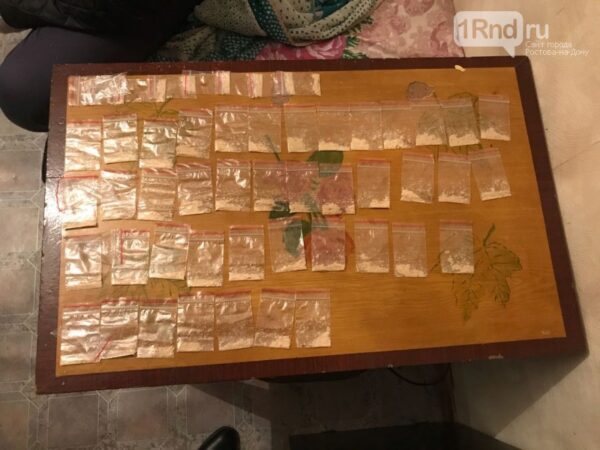 Девушки-закладчицы: в Ростове перекрыли крупный канал сбыта наркотиков