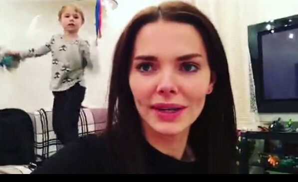 Елизавета Боярская впервые поделилась видео со своим сыном