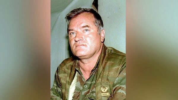 Гаагский суд приговорил генерала Младича к пожизненному сроку