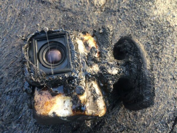 Камера GoPro уцелела после «купания» в лаве