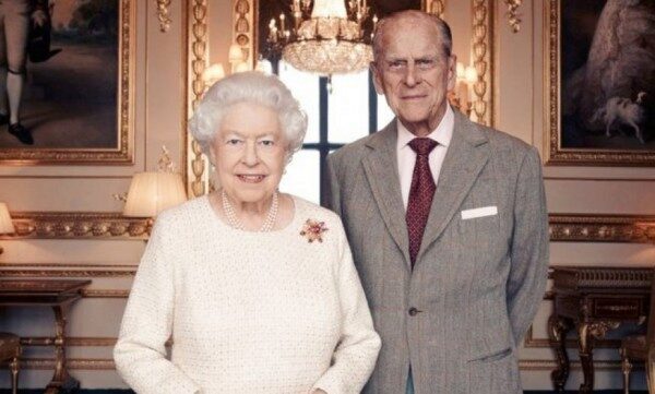 Королева Британии Елизавета II и принц Филипп отметят платиновую свадьбу