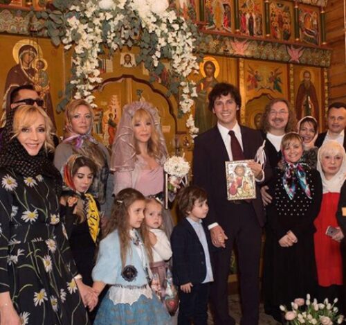 Кристина Орбакайте поразила новыми снимками с венчания Галкина и Пугачевой