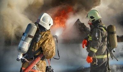 МЧС: Пожар в ТЦ в Сочи локализован