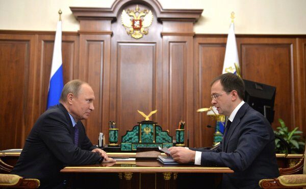 Мединский пригласил Путина посетить «Союзмультфильм»