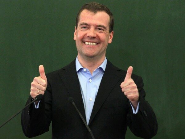 Медведев сообщил свое мнение после общения с Дональдом Трампом
