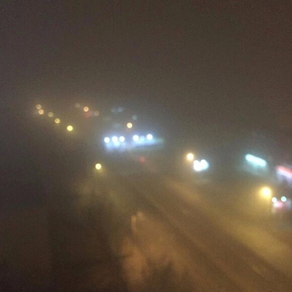 «Мы вообще проснемся?» Жители Челябинска напуганы сильным туманом и запахом гари