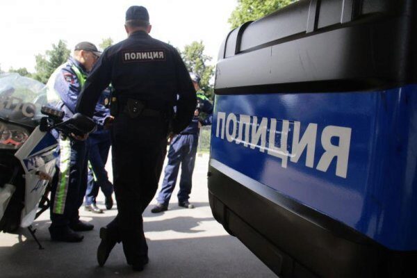 Неизвестные похитили сумку с огромной суммой у прохожего в центре Москвы