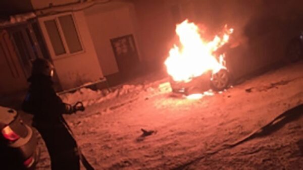 «Nissan Qashqai» и «Hyundai Solaris» сгорели в Липецке