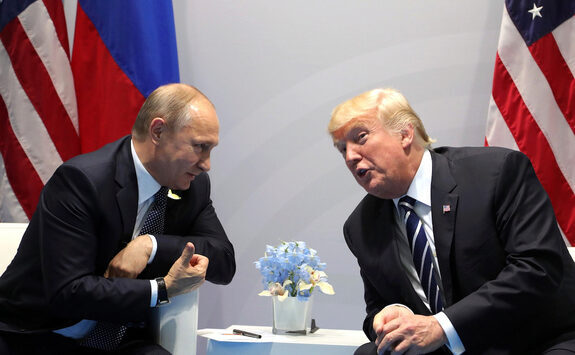 Песков поведал о проработке вероятной встречи Владимира Путина и Трампа на саммите АТС