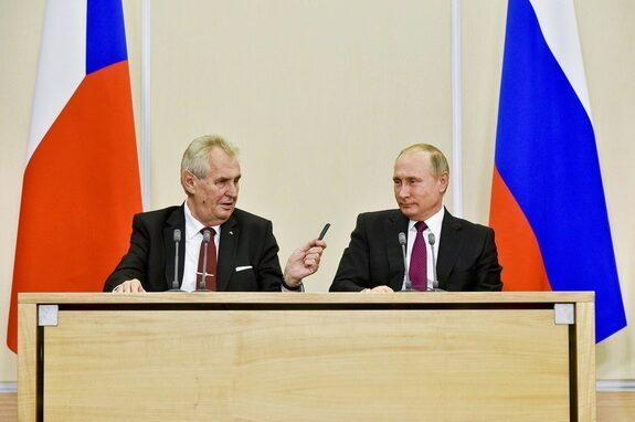 Президент Чехии Земан призвал EC отказаться от санкций в отношении РФ