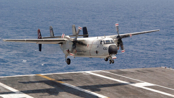 Самолет ВМС США рухнул у берегов Тихого океана