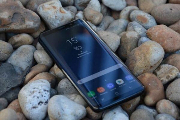 Смартфон Самсунг Galaxy A5 засветился на качественных рендерах
