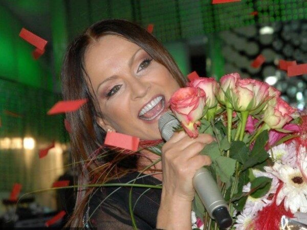 София Ротару готова спеть в России за 100 тысяч долларов